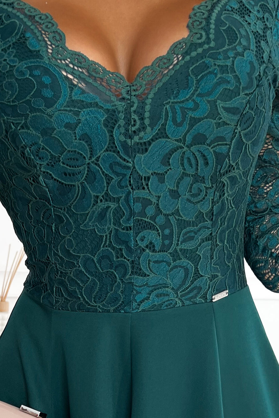 AMBER elegant lace long dress with a neckline - green