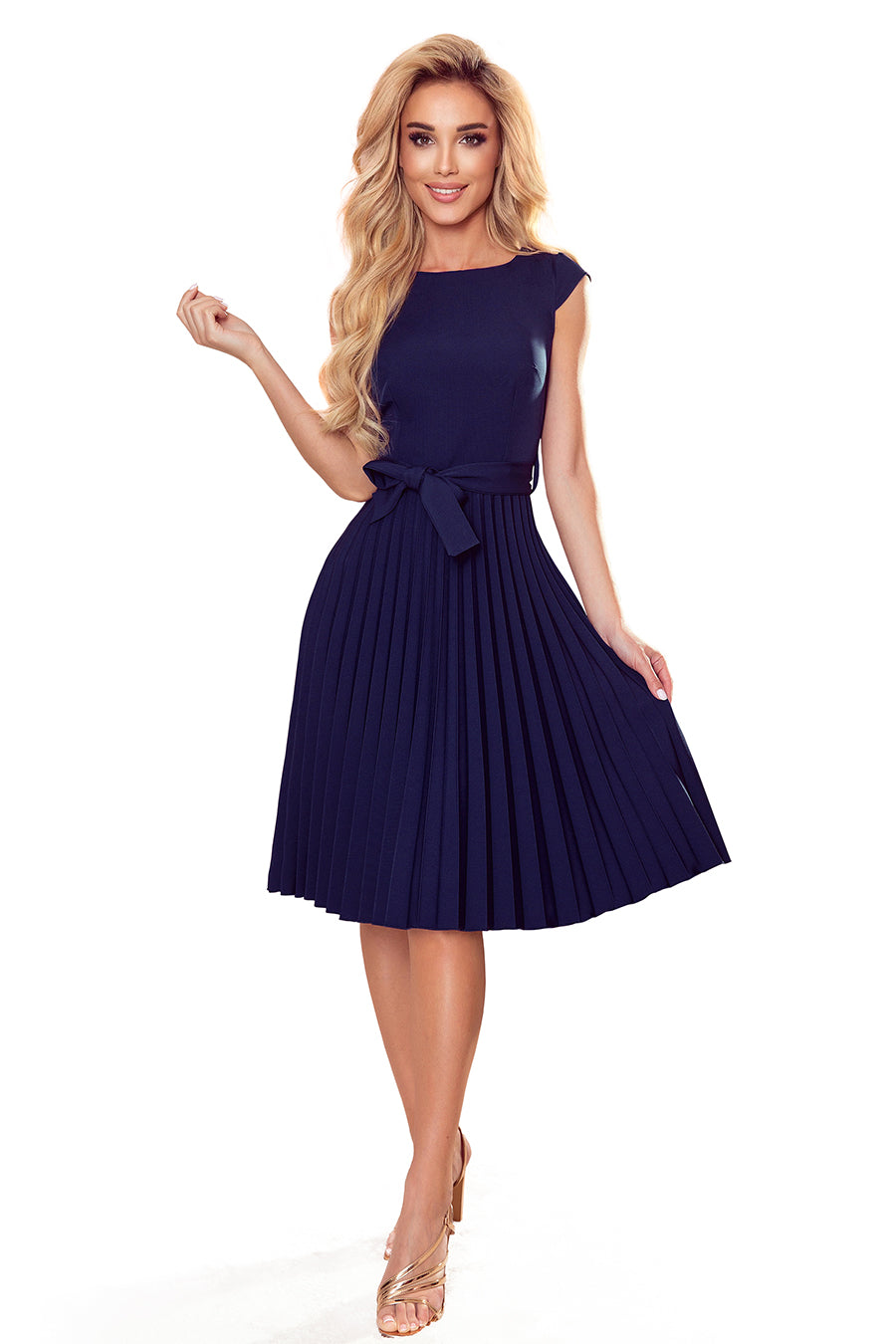 LILA Pleated dress with short sleeves - dark blue