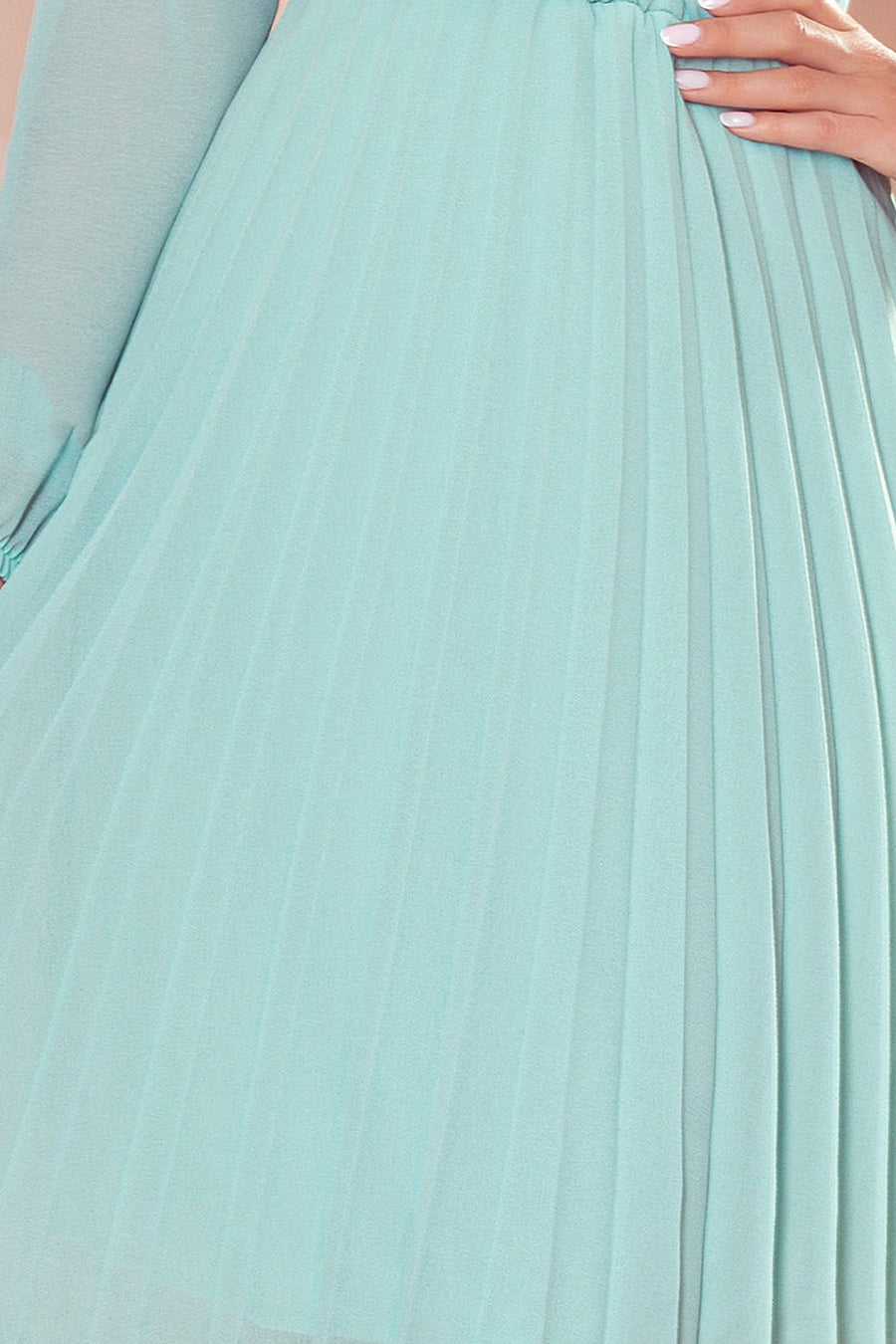 ISABELLE Pleated dress with neckline and long sleeve - mint