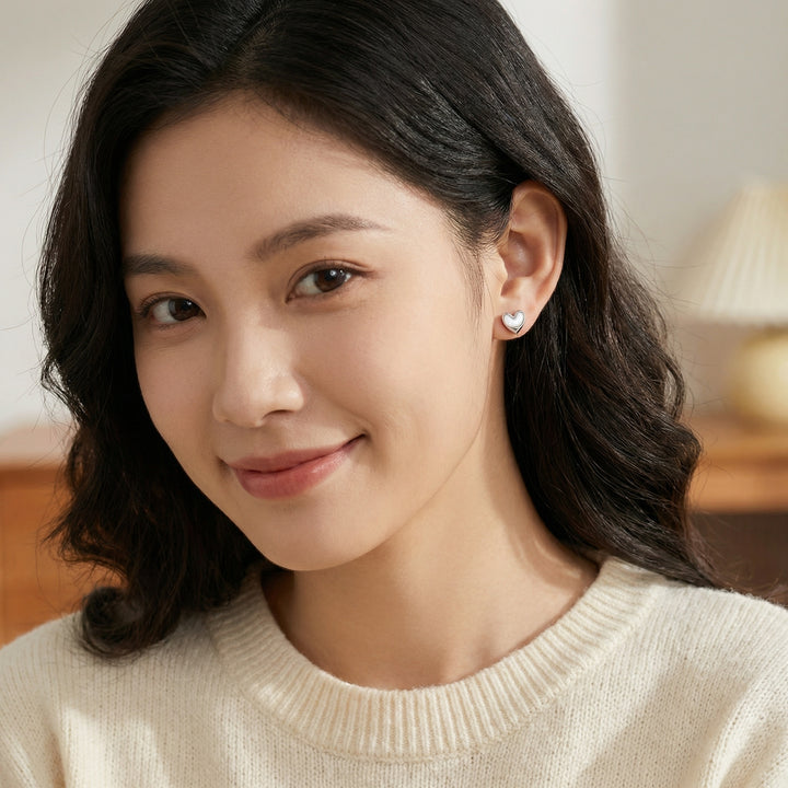 ✨ 925 Sterling Silver Mother-of-Pearl Heart Stud Earrings ✨