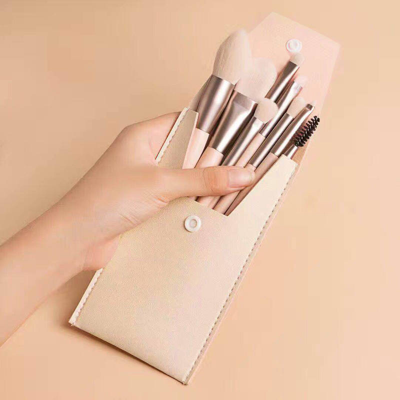 ✨ Beauty Tools 8-Piece Mini Makeup Brush Set — Portable Travel Kit 💄