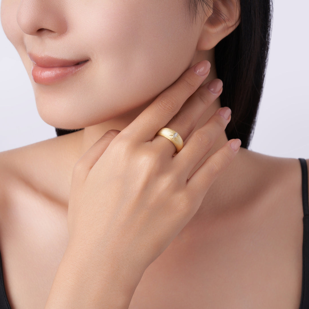 💍 Eight-Finger Radiance Ring – Gold-Plated S925 Silver (3.8g, Sizes 5–9) 💍