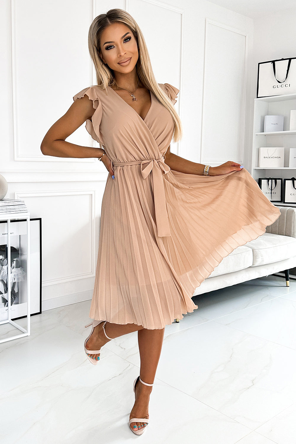 POLINA Pleated dress with a neckline and frills - beige