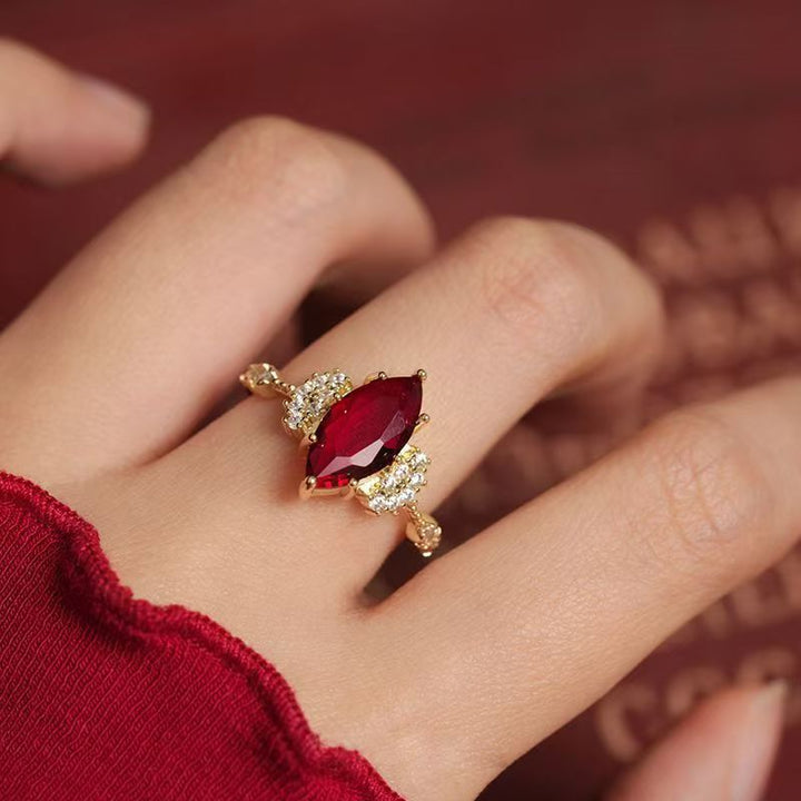 Women’s Adjustable French-Inspired Geometric Ring – Elegant Chanel Style Jewelry