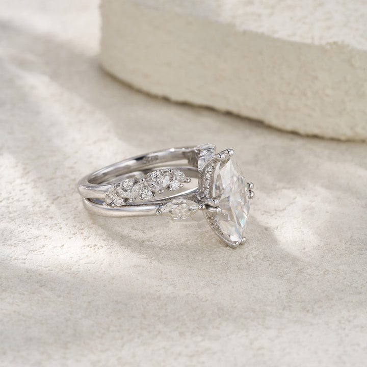 💍 Ladies’ Oval-Shaped Moissanite Ring – Platinum-Plated S925 Silver (6.4g, Sizes 5–9) 💍
