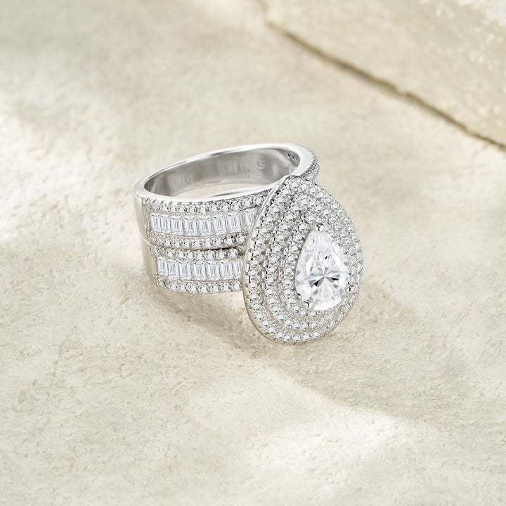 💍 Pear-Shaped Moissanite Engraved Ring – Platinum-Plated S925 Silver Luxury (Sizes 5–9) 💍