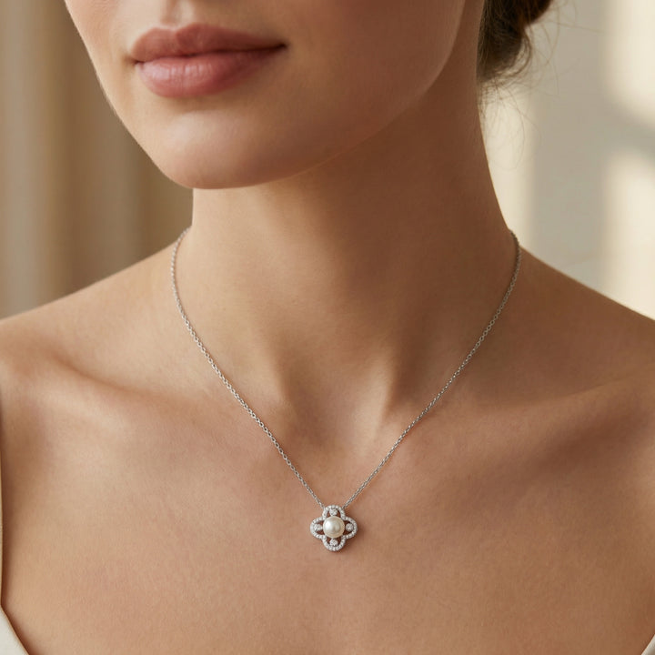 ✨ 925 Sterling Silver Pearl Clover Necklace
