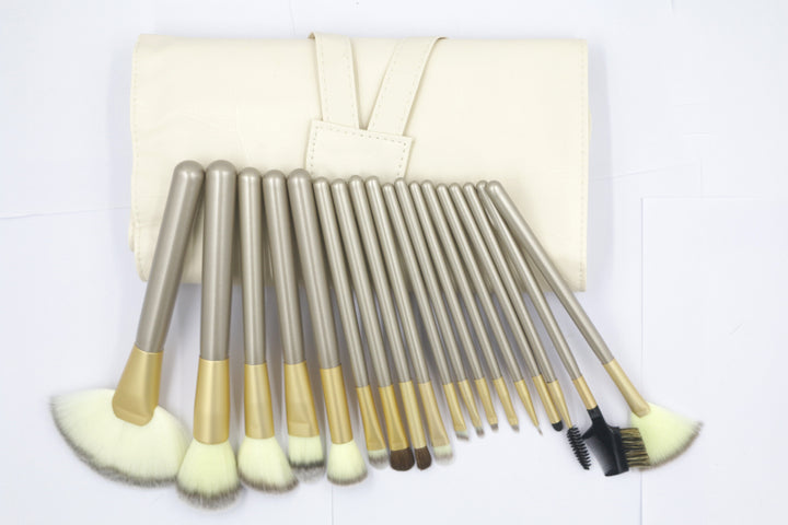 ✨ White Pearl Makeup Brush Set (12 / 18 / 24 PCS) 💄