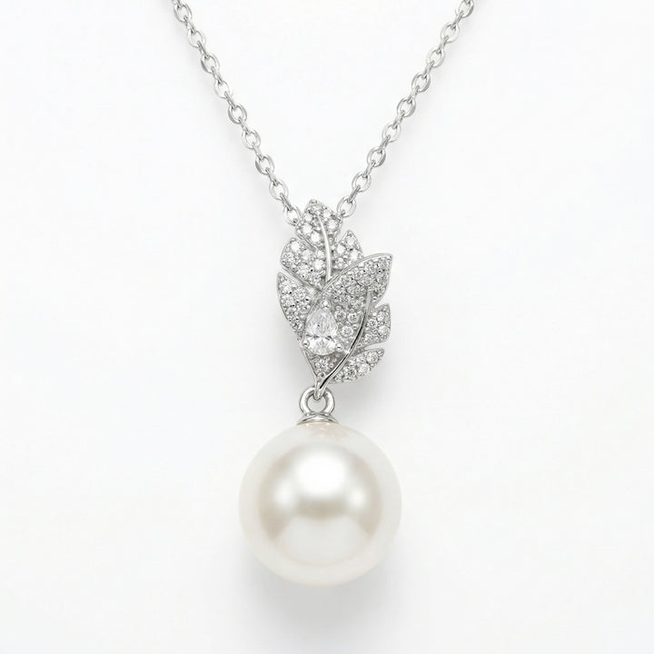 🌿 925 Sterling Silver Elegant Pearl & Diamond Leaf Motif Pendant Necklace 🌿