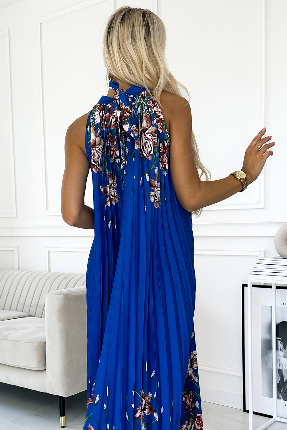 Pleated satin maxi dress - blue with flowers