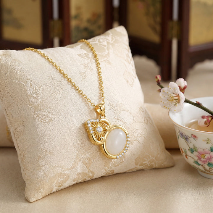 ✨ 925 Sterling Silver Elegant Gourd Pendant Necklace with White Gemstone & Sparkling Accents ✨