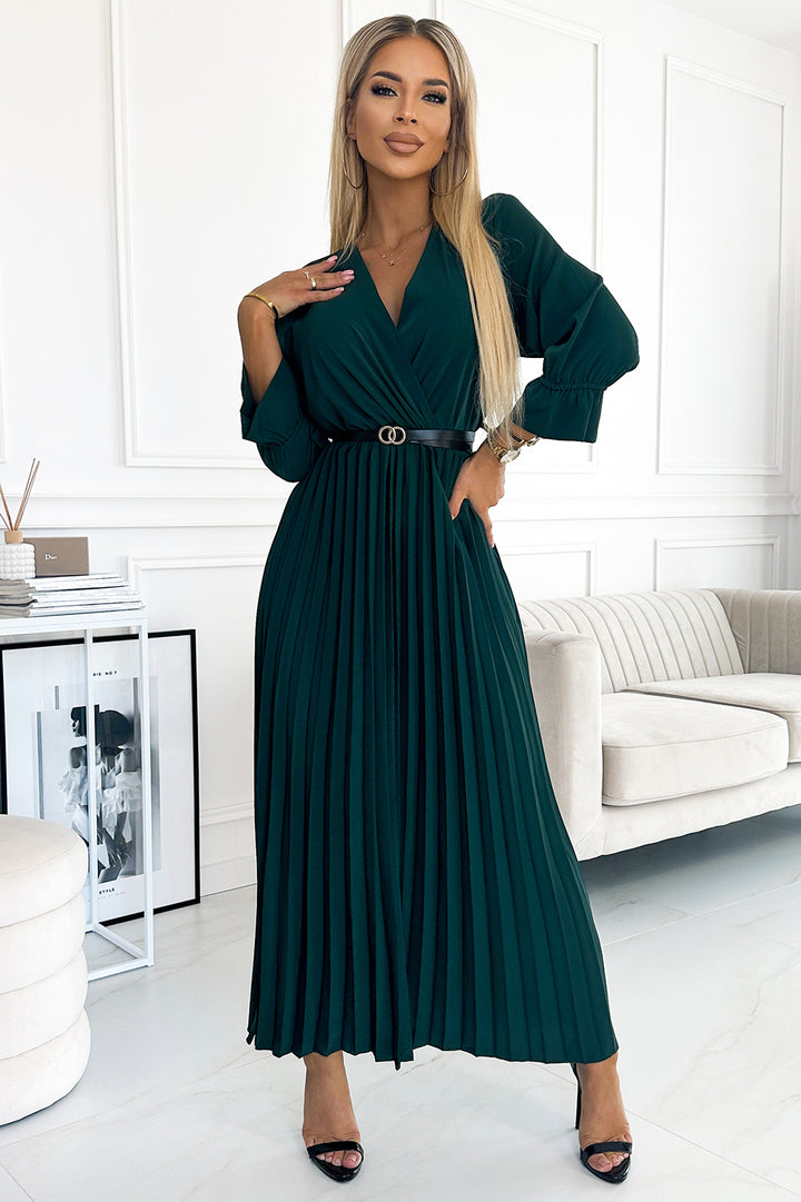 Pleated maxi dress with a neckline; belt and 3/4 sleeves - green