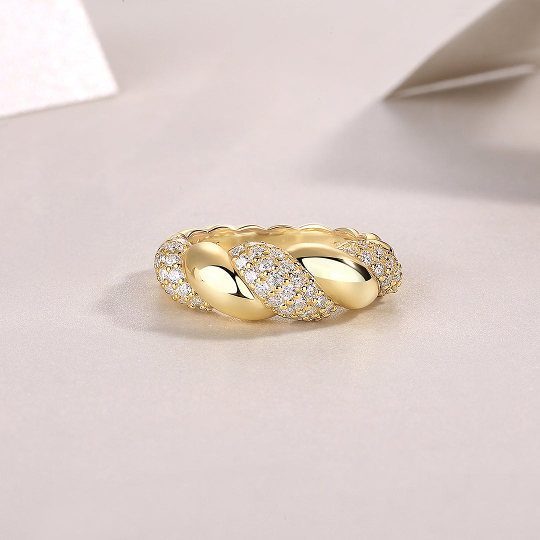 💍 Engraved Minimalist Moissanite Ring – Gold-Plated S925 Silver (4.8g, Sizes 5–9) 💍