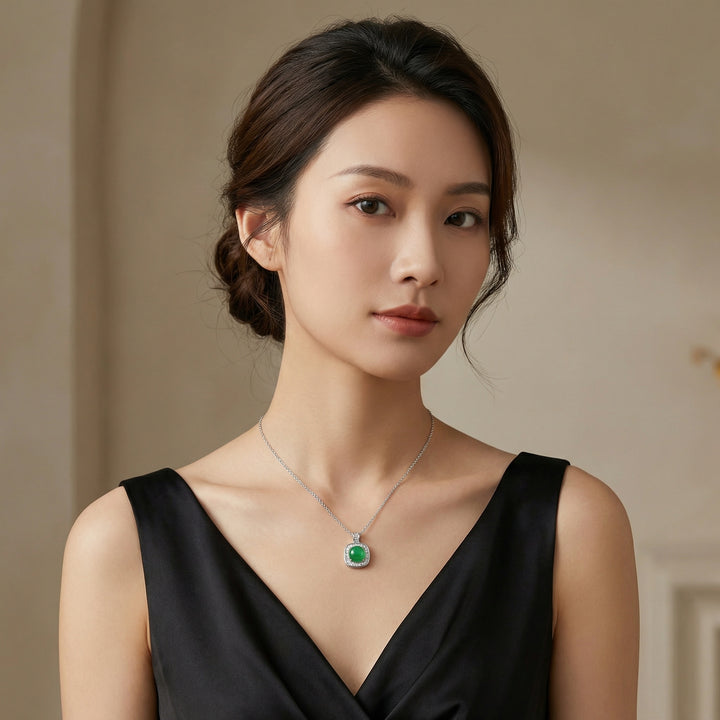 925 Sterling Silver Round Green Jade Pendant Necklace – Baguette-Cut Diamond Halo