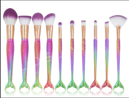 ✨ Mermaid Makeup Brush — Multicolor Beauty Tool 🧜‍♀️💄
