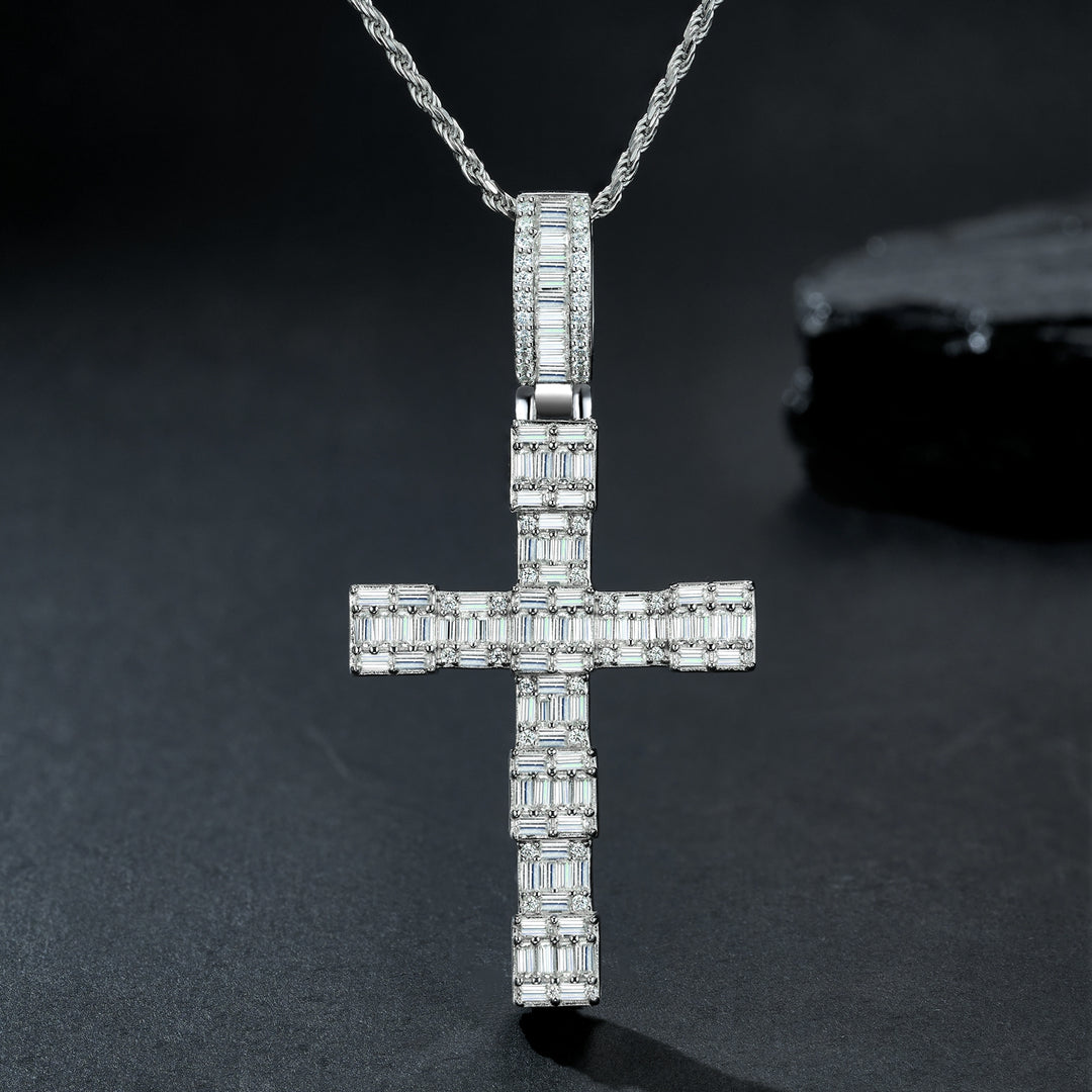 ✨ 925 Sterling Silver Luxury Moissanite Cross Pendant Necklace – Platinum-Plated Statement Piece ✨