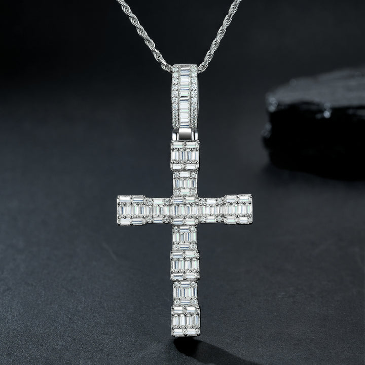 ✨ 925 Sterling Silver Luxury Moissanite Cross Pendant Necklace – Platinum-Plated Statement Piece ✨