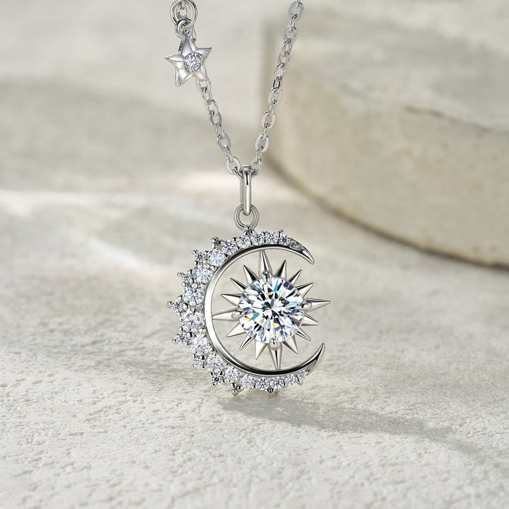Luxury Minimalist Circular Moissanite Pendant Necklace – Gold-Plated S925 Silver
