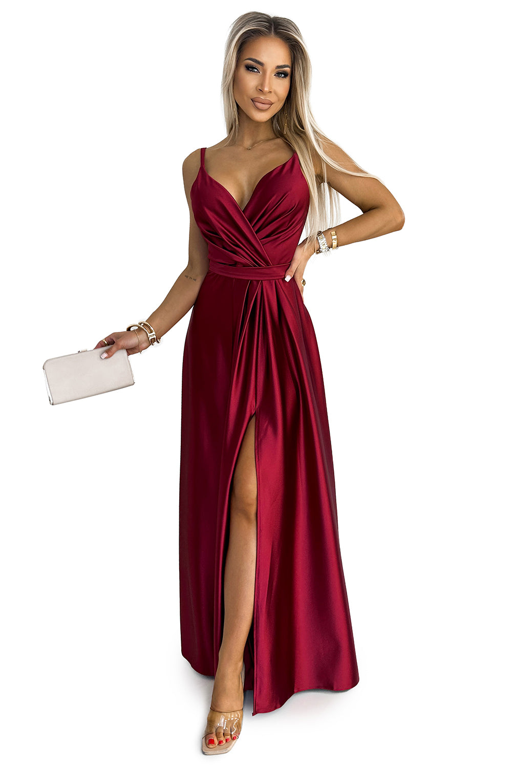 Elegant long satin dress with a neckline and leg slit - Burgundy color