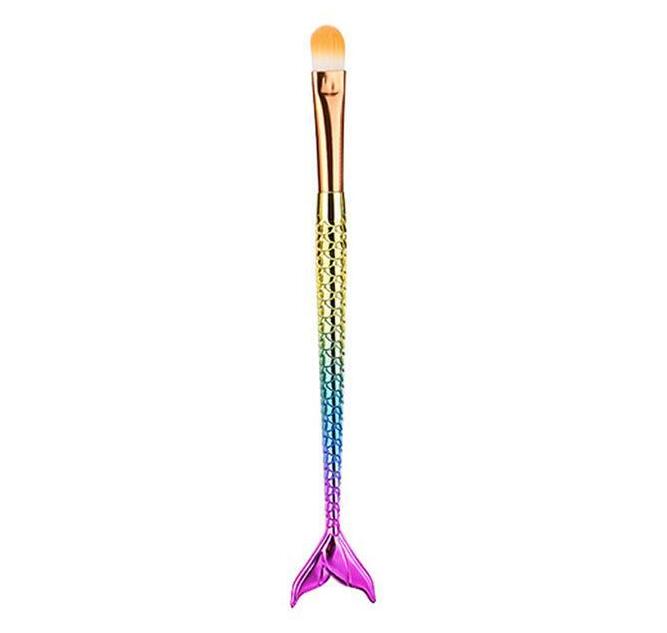 ✨ Mermaid Makeup Brush — Multicolor Beauty Tool 🧜‍♀️💄