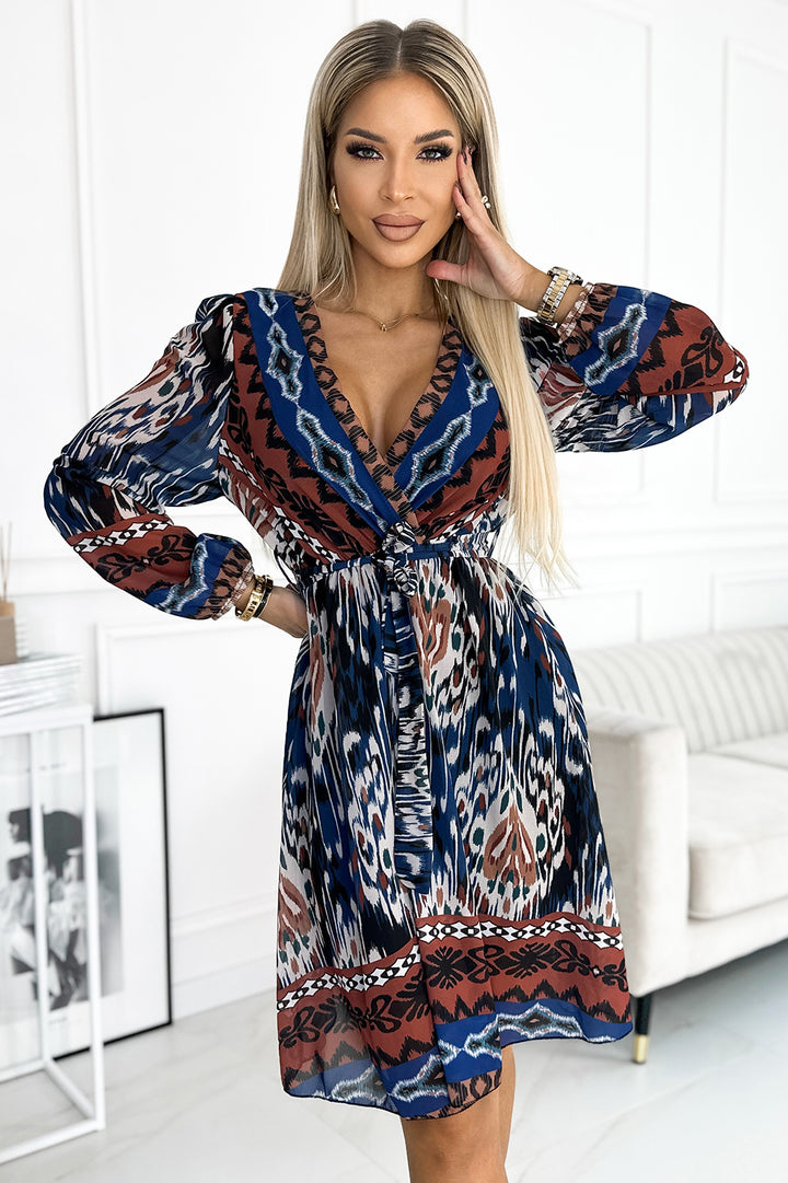 Chiffon dress with a neckline and long sleeves - Indian pattern