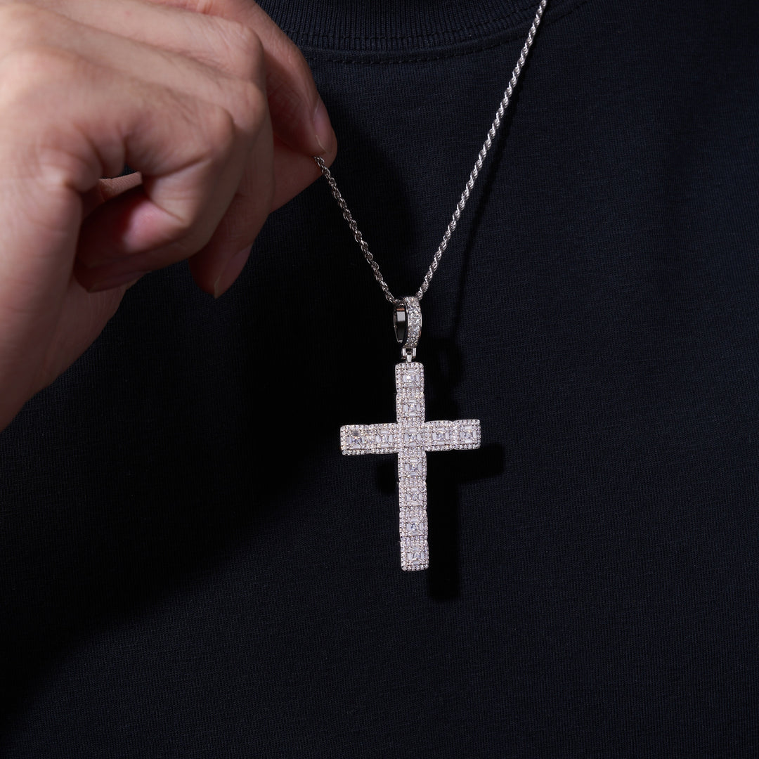 ✨ 925 Sterling Silver Minimalist Moissanite Cross Pendant Necklace – Platinum-Plated Luxury ✨