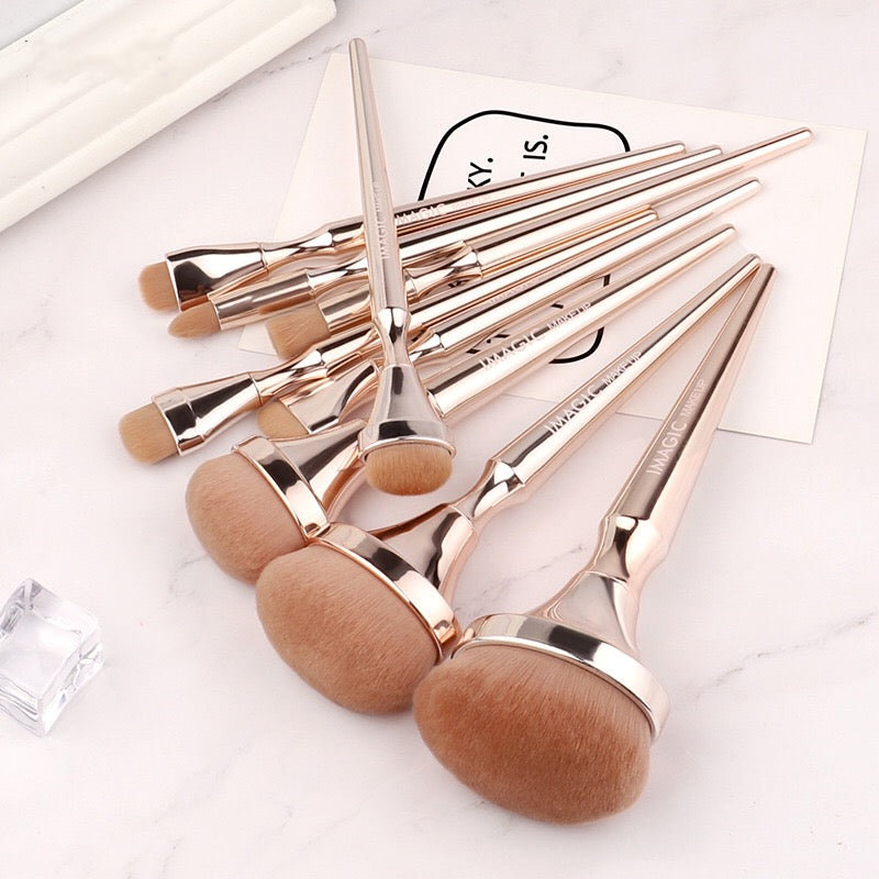 ✨ 9-Piece Professional Makeup Artist Brush Set — Gold Edition 💄✨