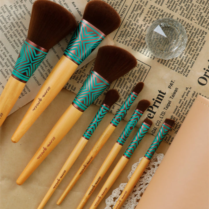 ✨ 8-Piece Beginner Makeup Brush Set — Storage Box Included 💄🌸
