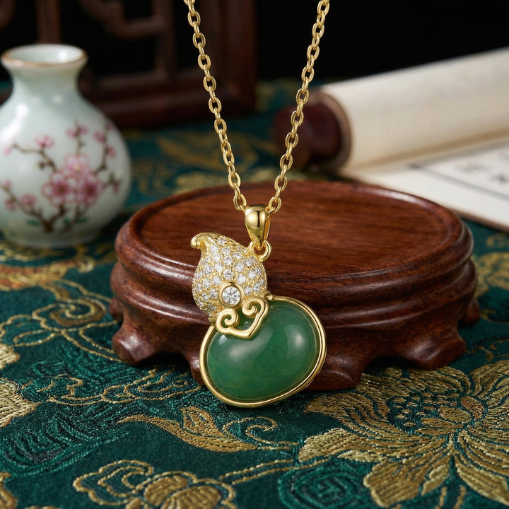 ✨ 925 Sterling Silver Green Jade Gourd Necklace