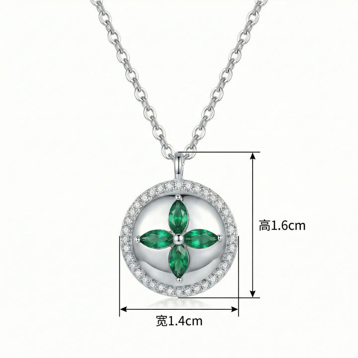 🌿 Green Floral Pendant Necklace