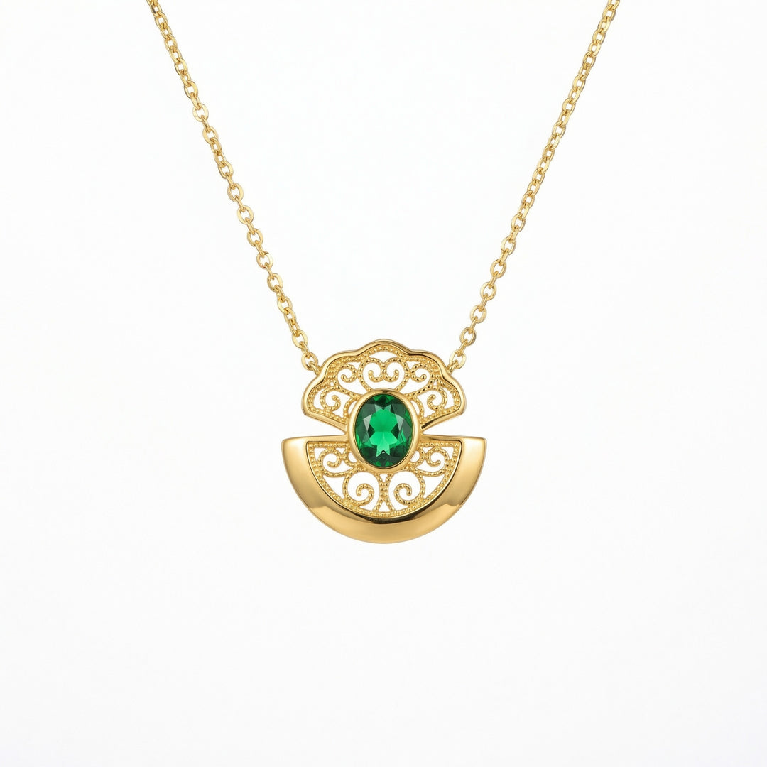 💚 Emerald-Tone Filigree Pendant Necklace