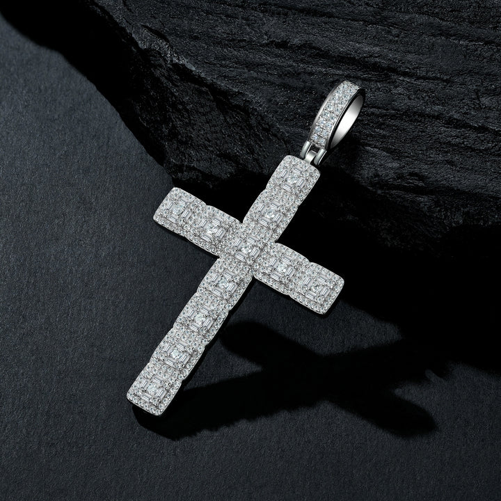 ✨ 925 Sterling Silver Minimalist Moissanite Cross Pendant Necklace – Platinum-Plated Luxury ✨