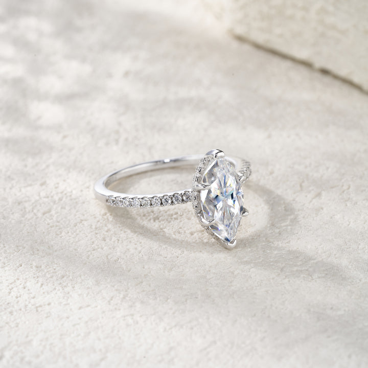 💍 Ladies’ Oval-Shaped Moissanite Ring – Platinum-Plated S925 Silver (3g, Sizes 5–9) 💍