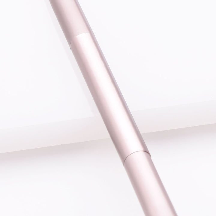 ✨ Single Double-Headed Eyeshadow Brush — Champagne Gold 💄✨