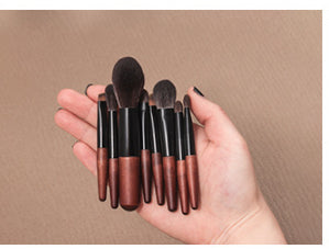 ✨ Portable Travel Mini Makeup Brush Set — Animal Hair Blend 💄🐾