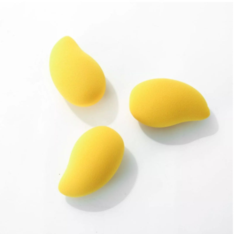 🥚🥭 Beauty Egg Set – Soft Makeup Sponge (Wet & Dry, No Powder Absorption)