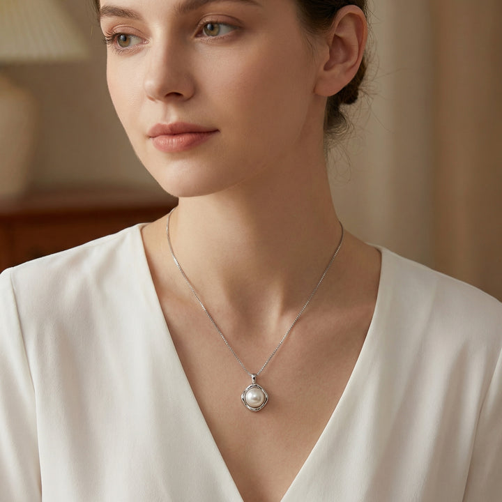 ✨ 925 Sterling Silver Pearl Necklace