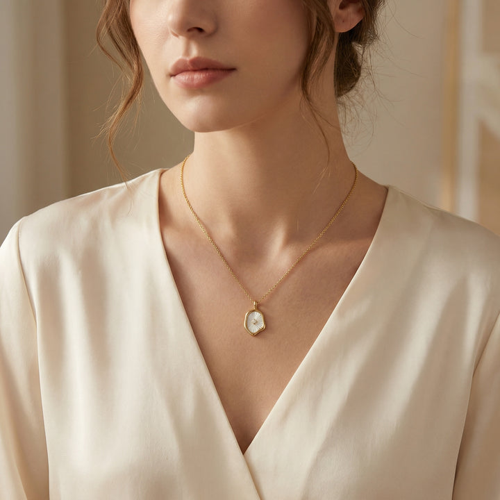 🌟 Mother of Pearl Sunburst Necklace