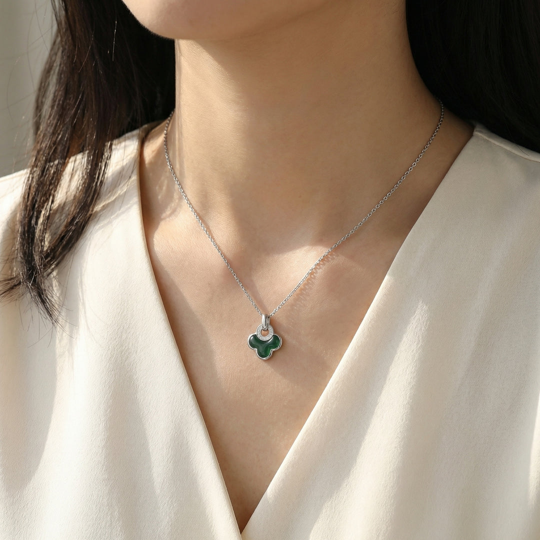 925 Sterling Silver Green Clover Necklace – Malachite Pendant with Diamond Halo