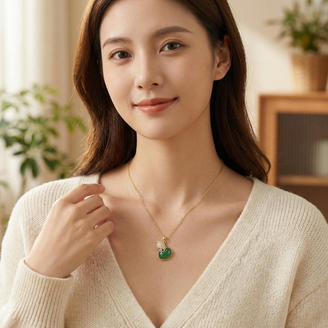 ✨ 925 Sterling Silver Green Jade Gourd Necklace