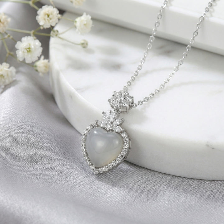 925 Sterling Silver Heart Moonstone Necklace – Floral & Snowflake Halo Pendant