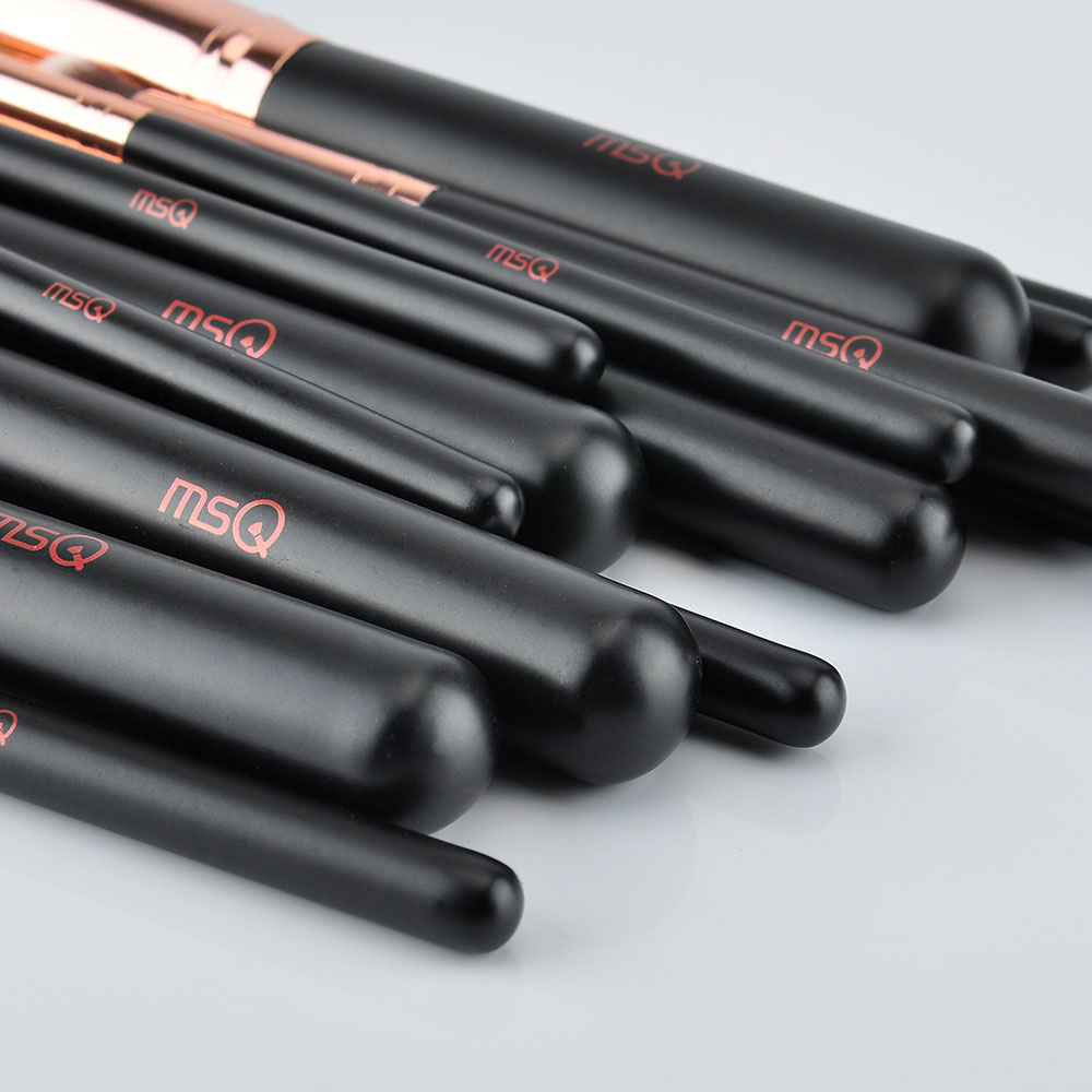 ✨ Rose Gold Makeup Brush — Elegant Beauty Tool 💄✨