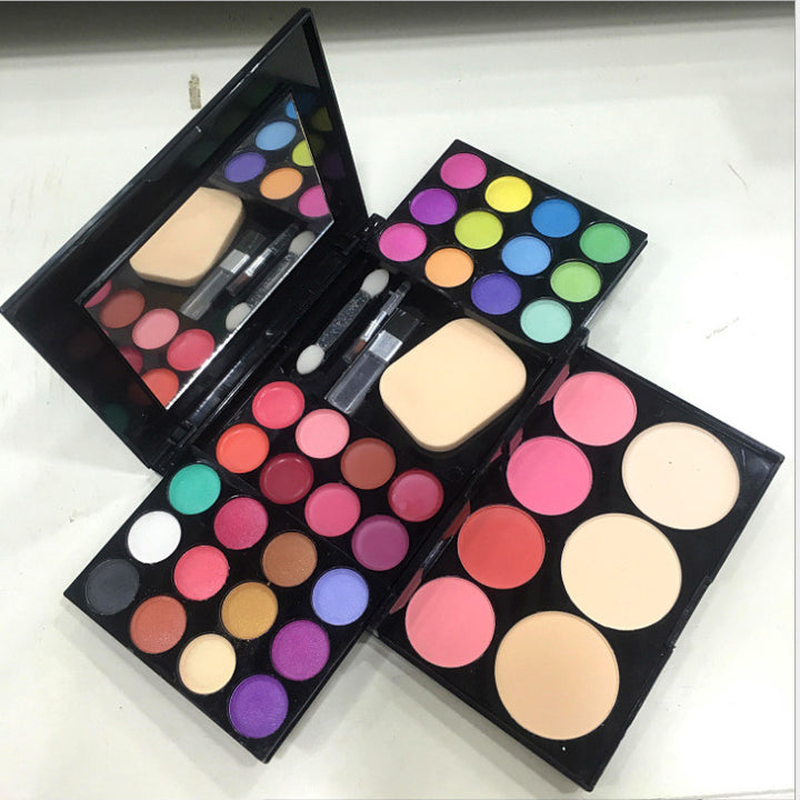 💄 3-Layer Makeup Box Set – 24 Eyeshadow, Lipstick, Blush & Face Powder All-in-One Kit ✨