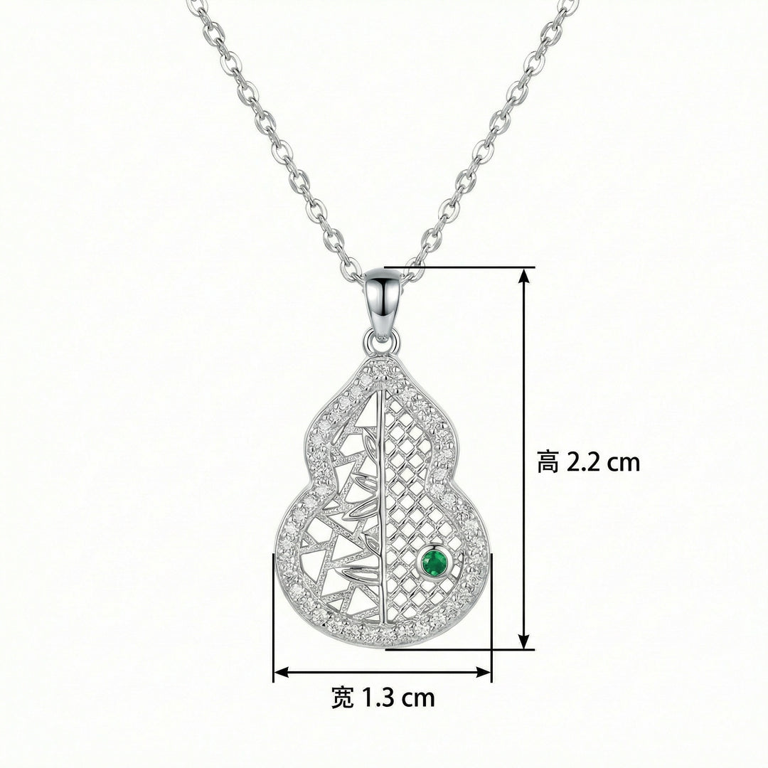 ✨ 925 Sterling Silver Hulu Gourd Necklace with Green Gemstone