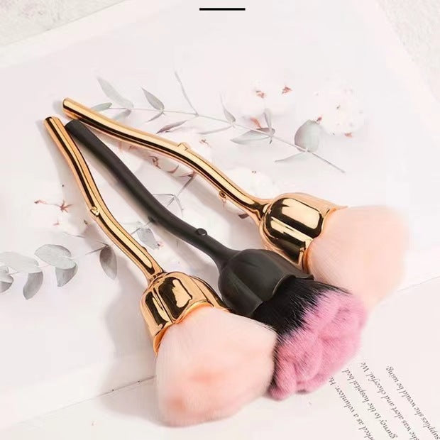 ✨ Rose Face Powder Makeup Brush — Soft Blending Beauty Tool 💄🌹