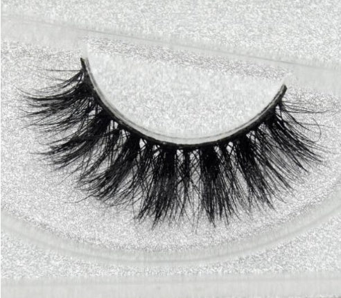 👁️✨ Faux Aurelia Eye Lashes – Soft Glam Wispy False Eyelashes