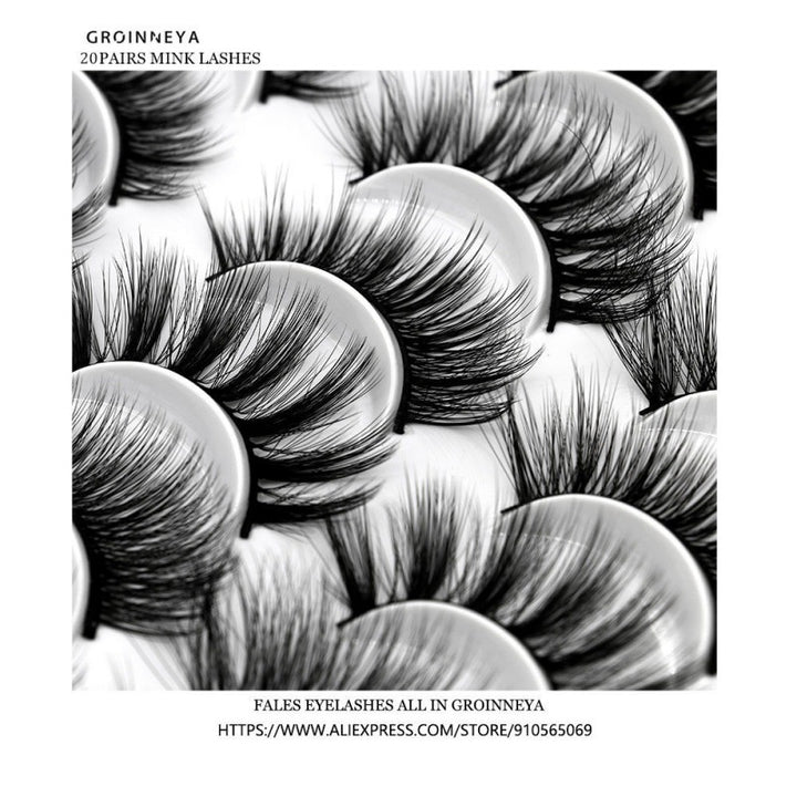 👁️✨ Self-Adhesive False Eyelashes – European & American Style (20 Pairs Set)