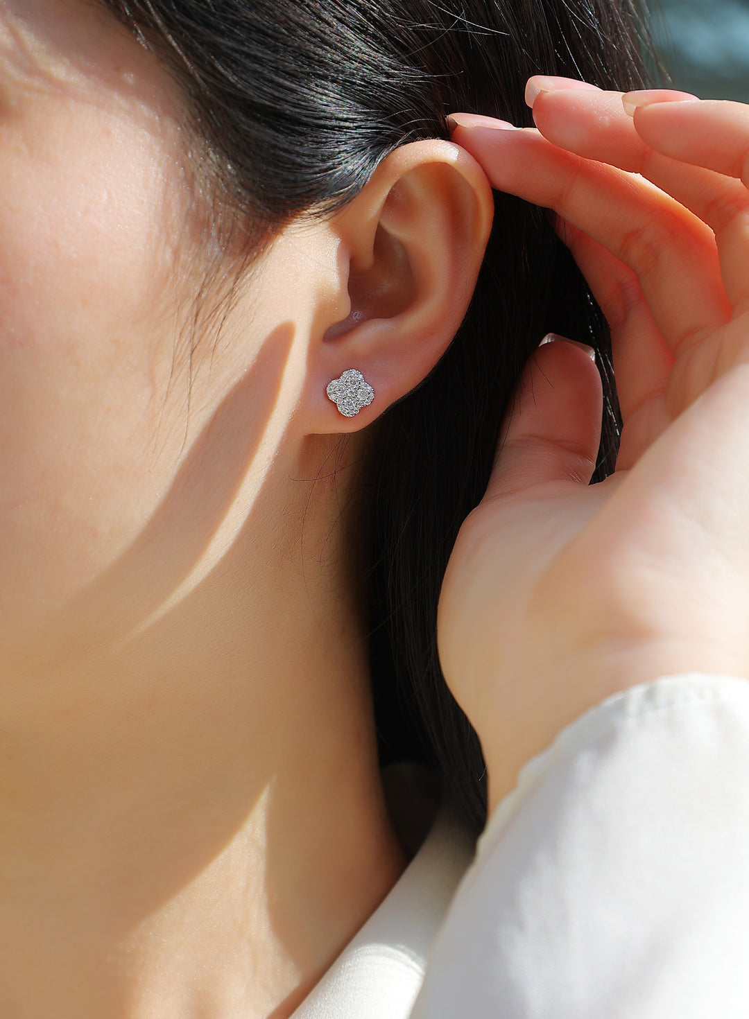 Lucky Four-Leaf Clover Moissanite Earrings – Platinum-Plated S925 Silver