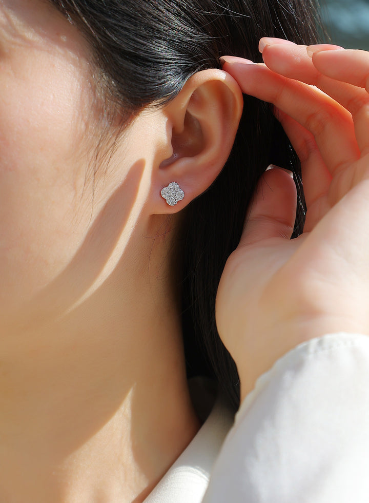 Lucky Four-Leaf Clover Moissanite Earrings – Platinum-Plated S925 Silver