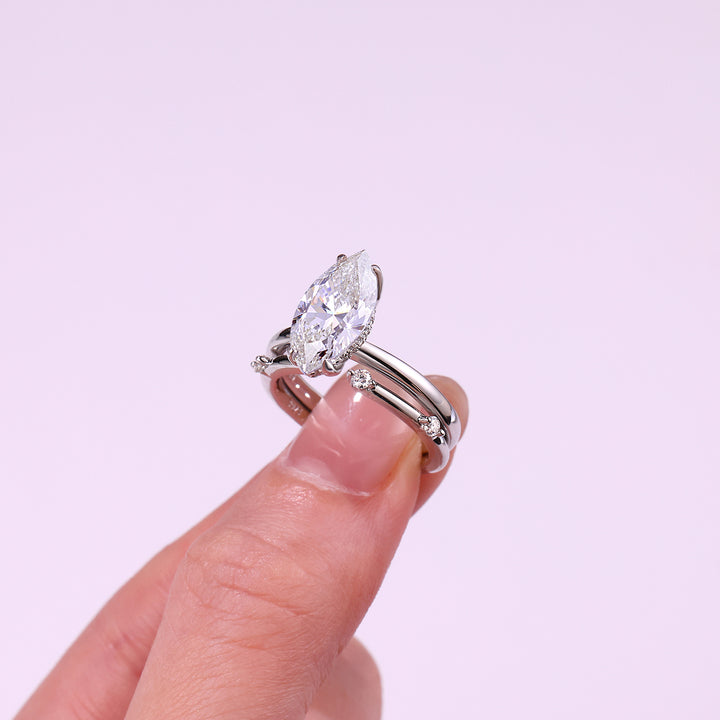 💍 Oval Double Moissanite Ring – Platinum-Plated S925 Silver (7×14 mm, 5g, Sizes 5–9) 💍